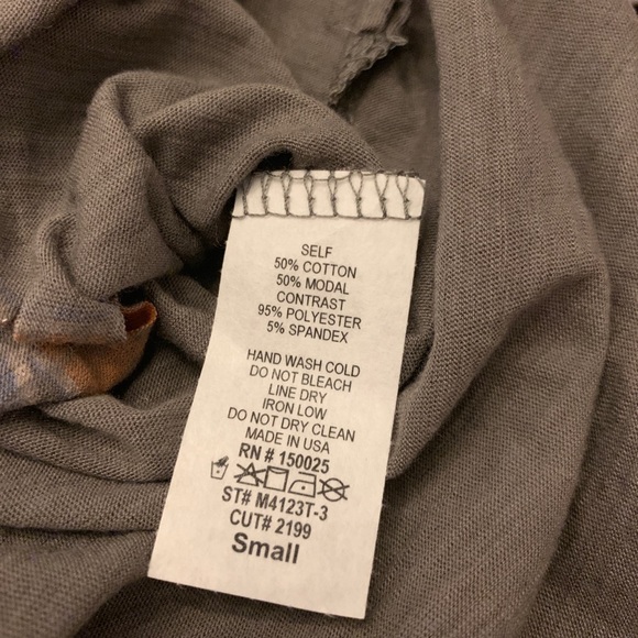 Mesh Panel Graphic Tee Olive - Picture 8 of 8